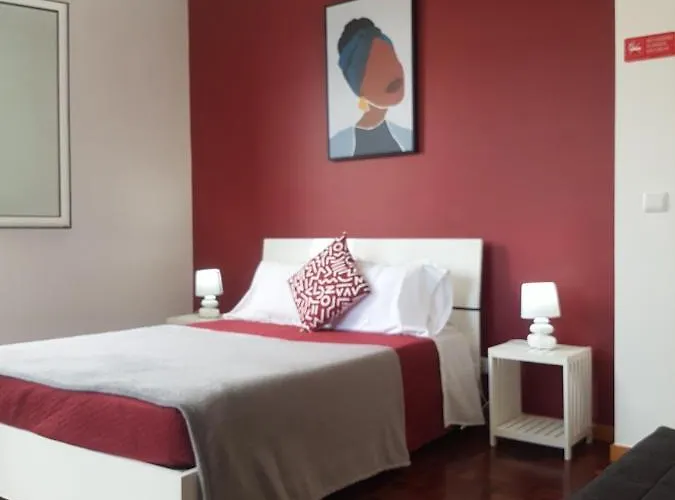 Fx Carvalhal Πανσιόν 2*